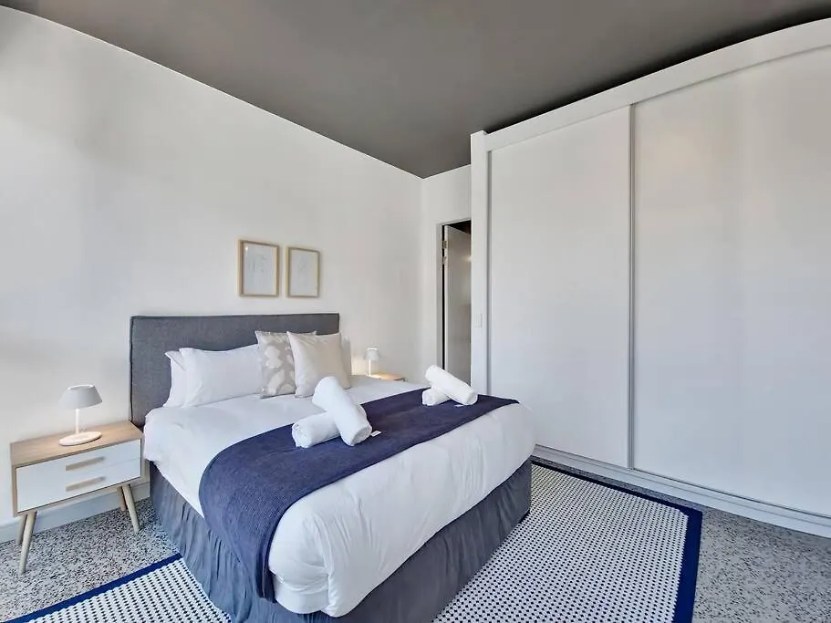 9Th Floor Views, Couples Dream- Wifi-Pool Apartment Cape Town