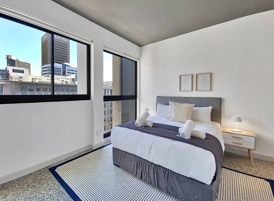 9Th Floor Views, Couples Dream- Wifi-Pool Apartment Cape Town